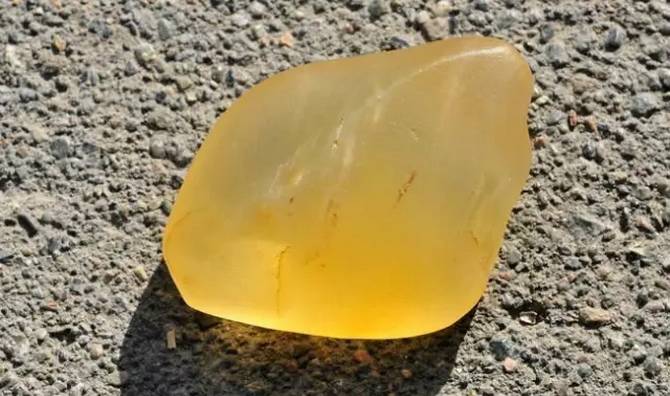 玉石源金丝玉,石缘金丝玉介绍