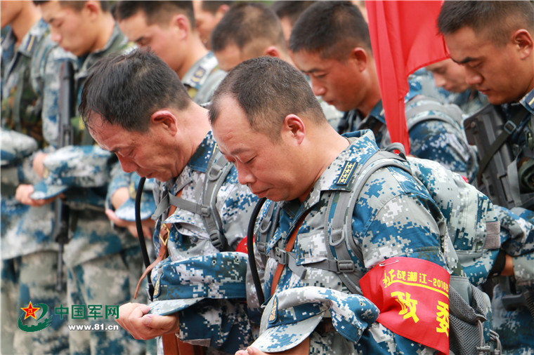 湘江战役简单讲解,湘江战役红军怎么突围