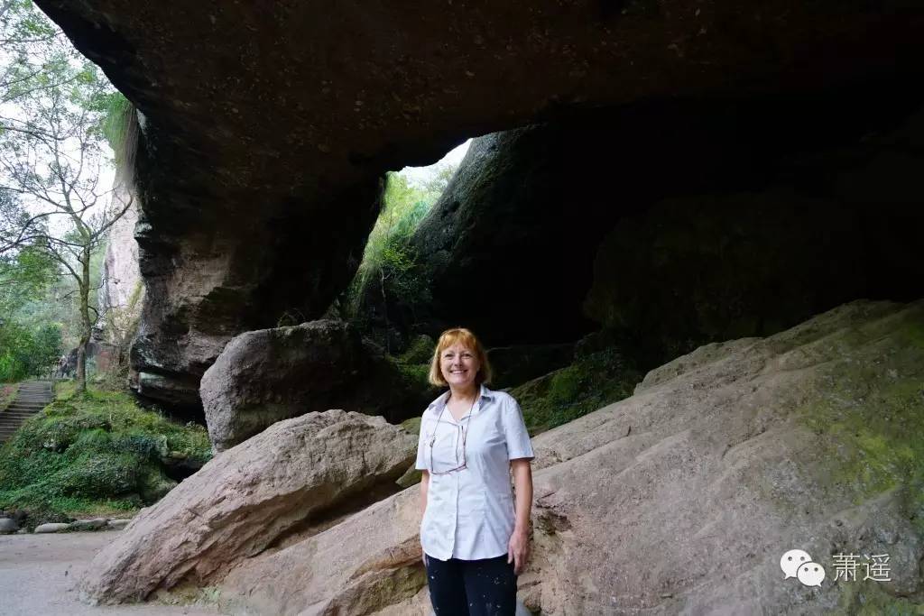 和国外人说话语言不通怎么办,与外国人无障碍交流方法