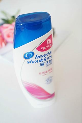 青春期女生脸上长痘痘如何护理,脸上长痘痘正确护理方法