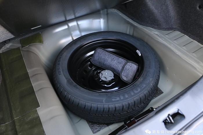 16款东风风神a60手动尊贵版,2016年东风风神a601.6自动豪华版