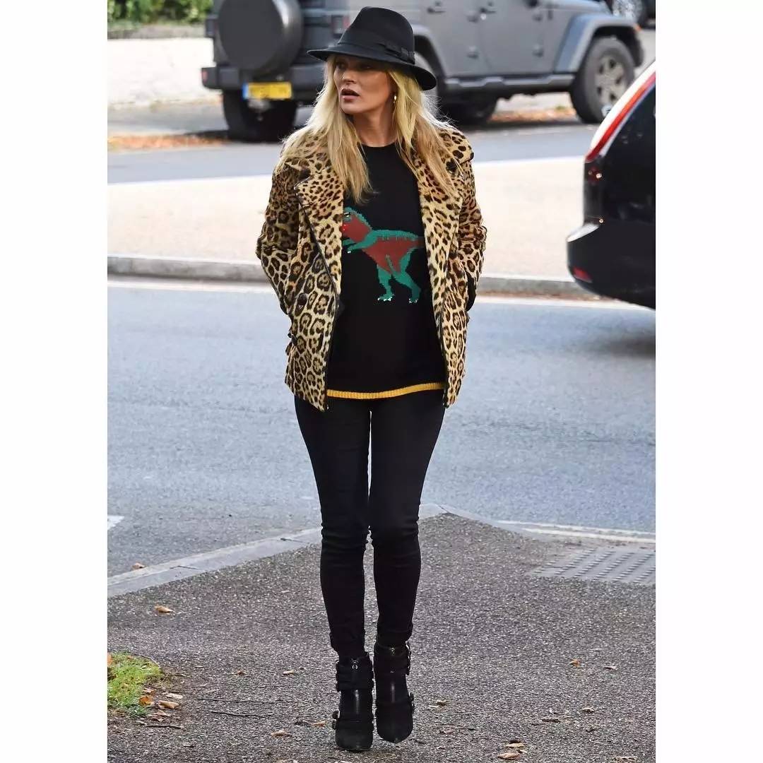 捂紧钱包不乱花,捂紧钱包勒紧裤腰过日子