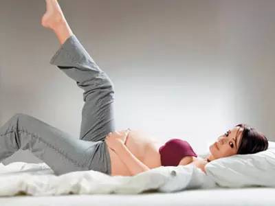 孕期做瑜伽可以帮助顺产吗,顺产后促进恶露排出瑜伽