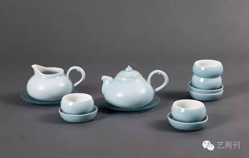 设计一款陶瓷用具,设计新颖的家居用品