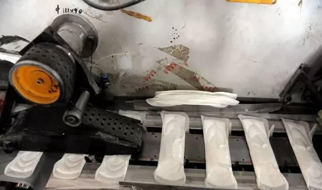 广东查获一批假冒卫生巾,2700万元假冒卫生巾