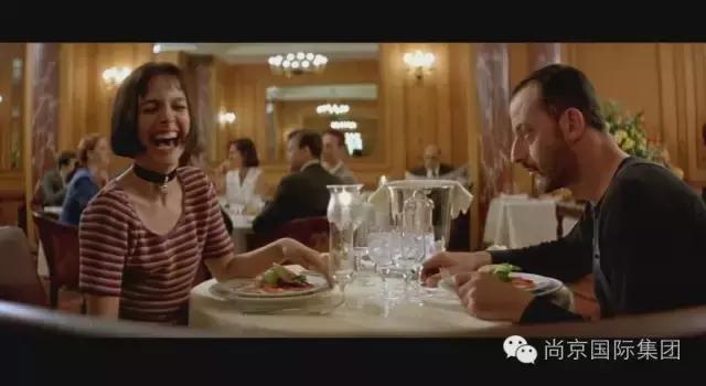 劳累一天回家，女朋友却为什么这样做？