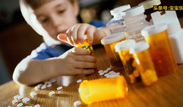 儿童误食清洁剂视频,小孩误食清洁剂后续怎么样了