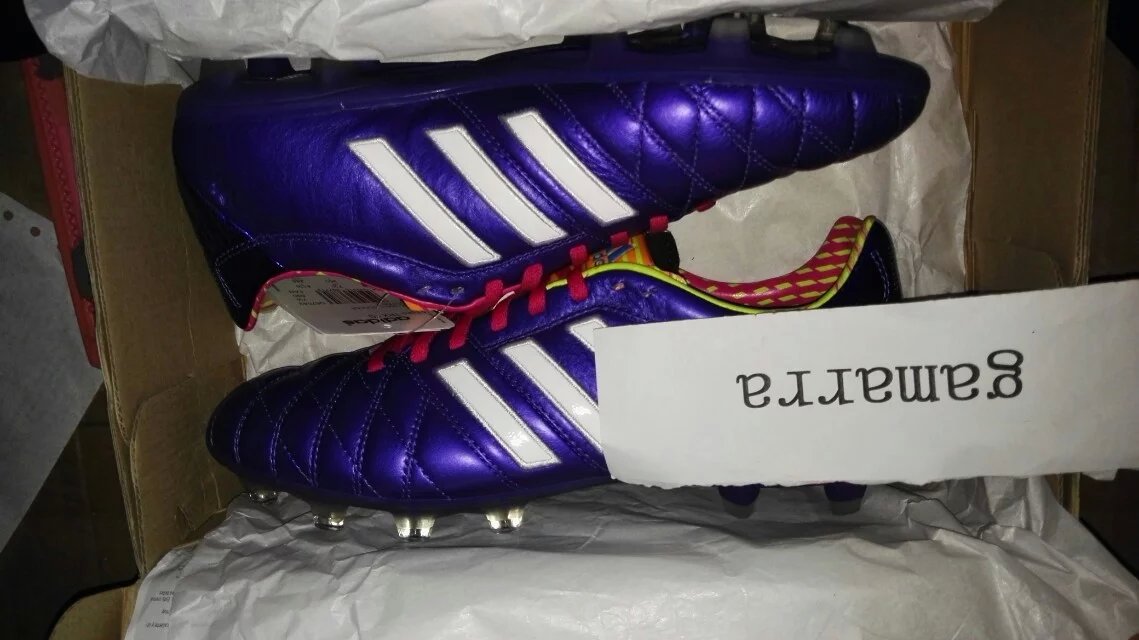 阿迪达斯足球球鞋测评,足球鞋选择nike还是阿迪达斯