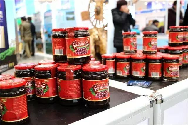 明天别睡懒觉和乌鲁木齐晚报君一起逛且逛且冬博会去