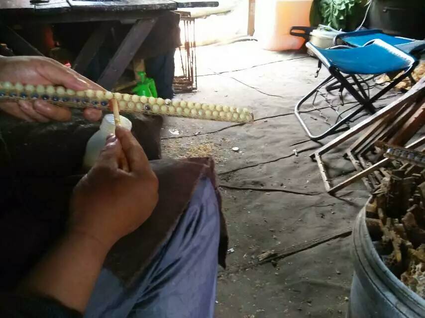 蜂王浆在护肤品里的功效与作用,蜂王浆护肤品对皮肤的作用与功效