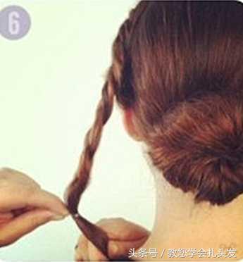 一款简单易学的长发花苞头扎法