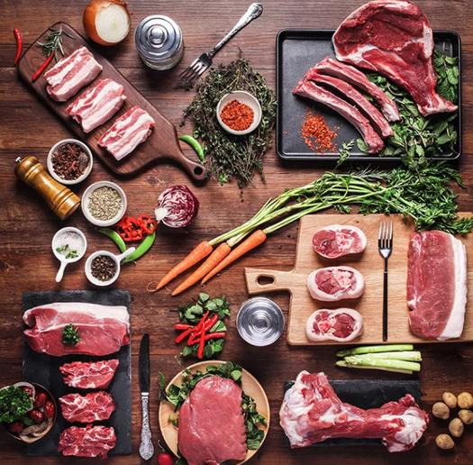 ”互联网第一猪“考拉黑五开卖丁磊:猪蹲马桶住公寓