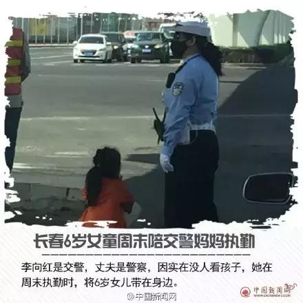 蓝衣服小男孩原视频,蓝色衣服小男孩很火的视频