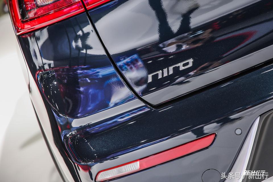 起亚极睿这款车怎样,出行需求新能源汽车