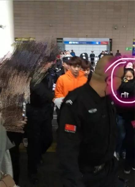 虹桥一姐追星一夜成名,虹桥一姐追星原因