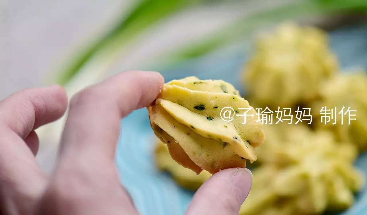 为什么我的曲奇挤不动?烤不成型?花纹消失?不酥?太硬?子瑜妈妈香葱曲奇全面示范