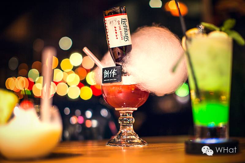 这家漫咖啡旗下的韩餐酒吧终于开到武汉，能俯瞰武汉天地凌晨夜景