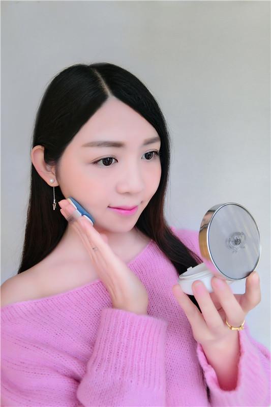 菲诗小铺无瑕粉底液,菲诗小铺水墨持久气垫粉底