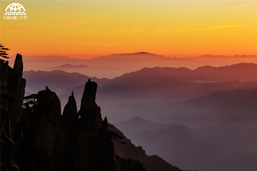 黄山天空之镜美景,放飞心情拥抱大自然黄山风景区