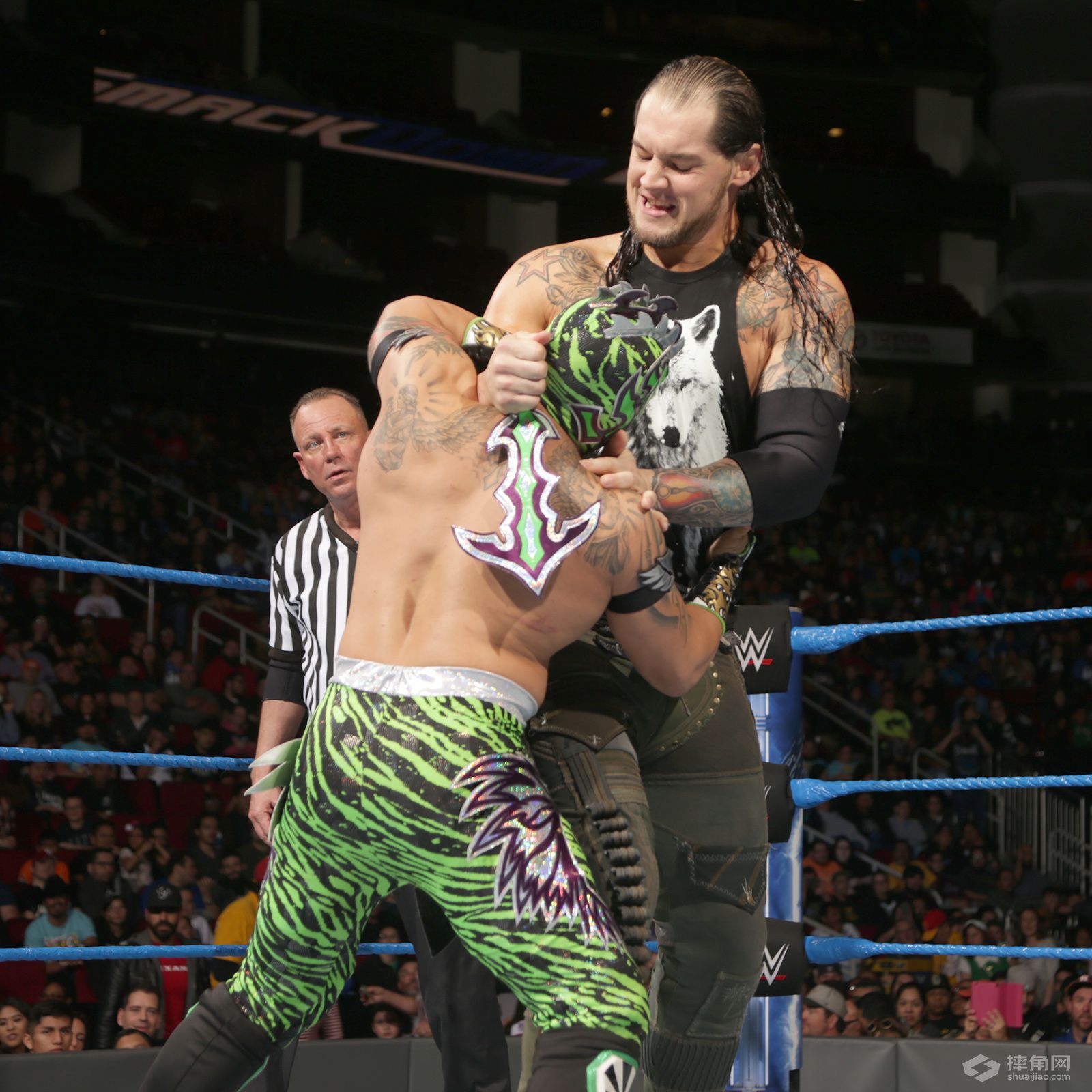 WWE驸马爷风云决战RVD！凯恩抛摔毕雪夫获全场欢呼！