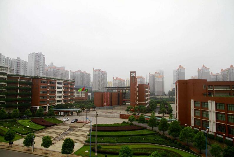 小书灯名校游——广益中学归来，一所好的学校原来是这样的