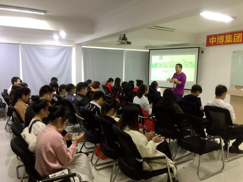 厉害了！COMIO卡美欧手机正式进驻福建最大手机连锁集团