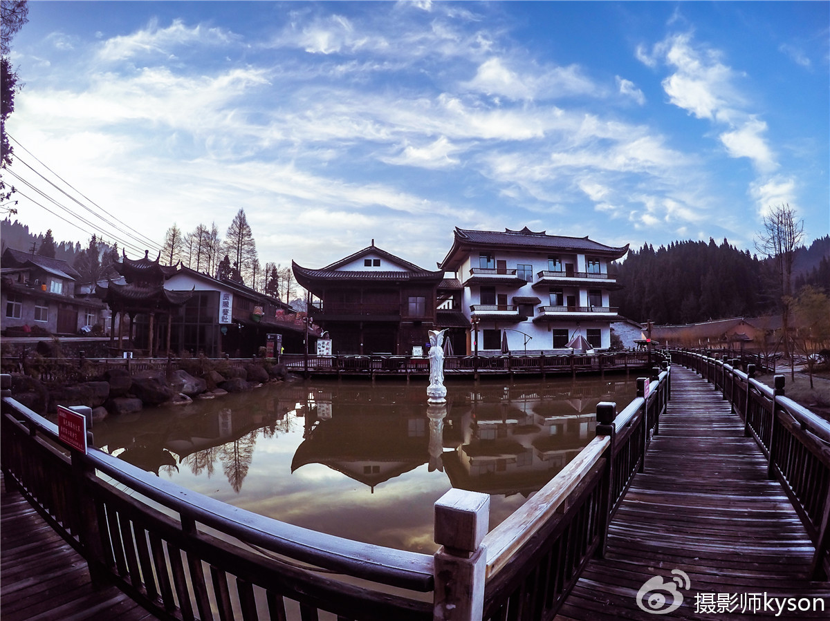 侠之梦受邀参与恩施坪坝营线路测试，冬季溯溪，冰冷刺骨，第一天