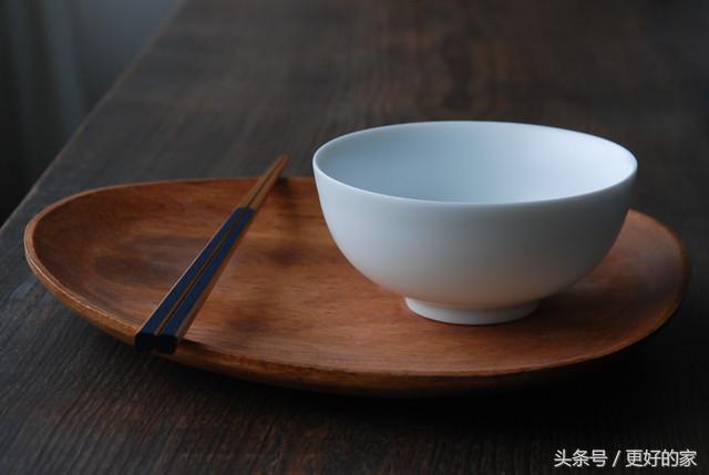 油垢污渍难清理?婆婆教我一招去除,比保洁阿姨更给力!