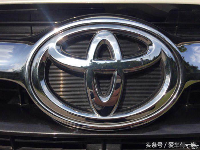 看完奥迪Q5A6L奔驰GLK福特锐界宝马X3，还是提了汉兰达