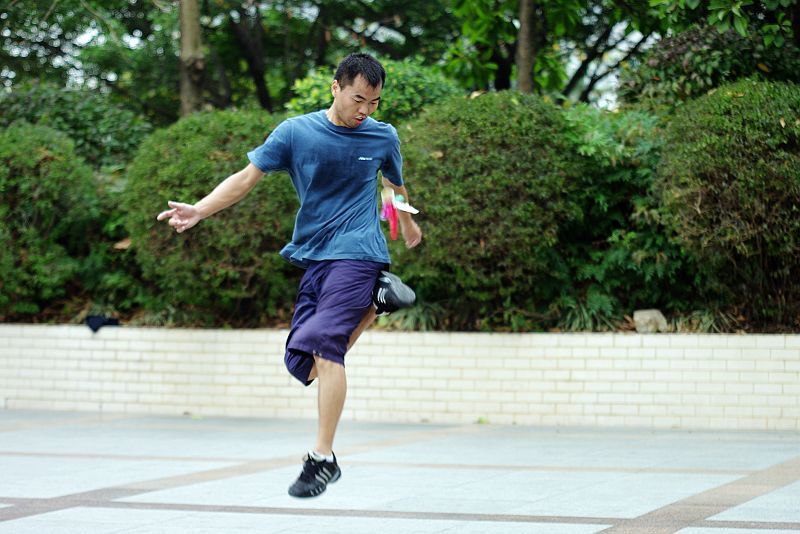 踢毽子的好处和坏处,踢毽子的好处和功效