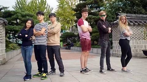 被中国老师虐完后，BBC又带腐国学生去韩国体验“魔鬼教育”了，结果……