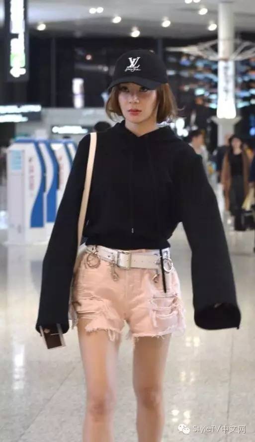 百搭卫衣穿出彩，一点都不难！