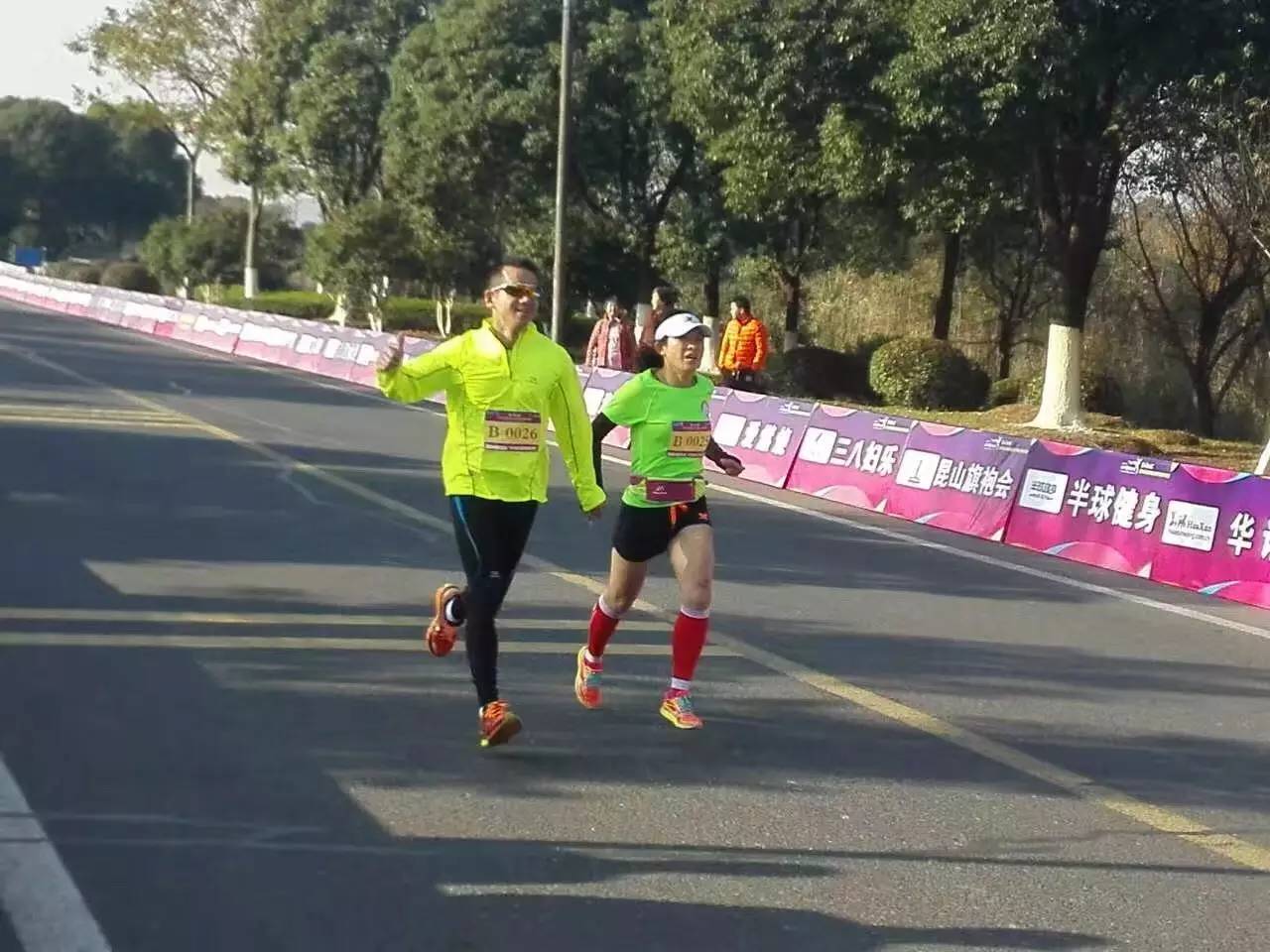 五千美女奔跑在山水画廊中是怎样一种感受？今天无锡又有一场马拉松，连奥运冠军都来啦！