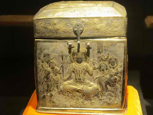 挖出2500年前的舍利盒,千年舍利从地下挖出神秘一幕曝光