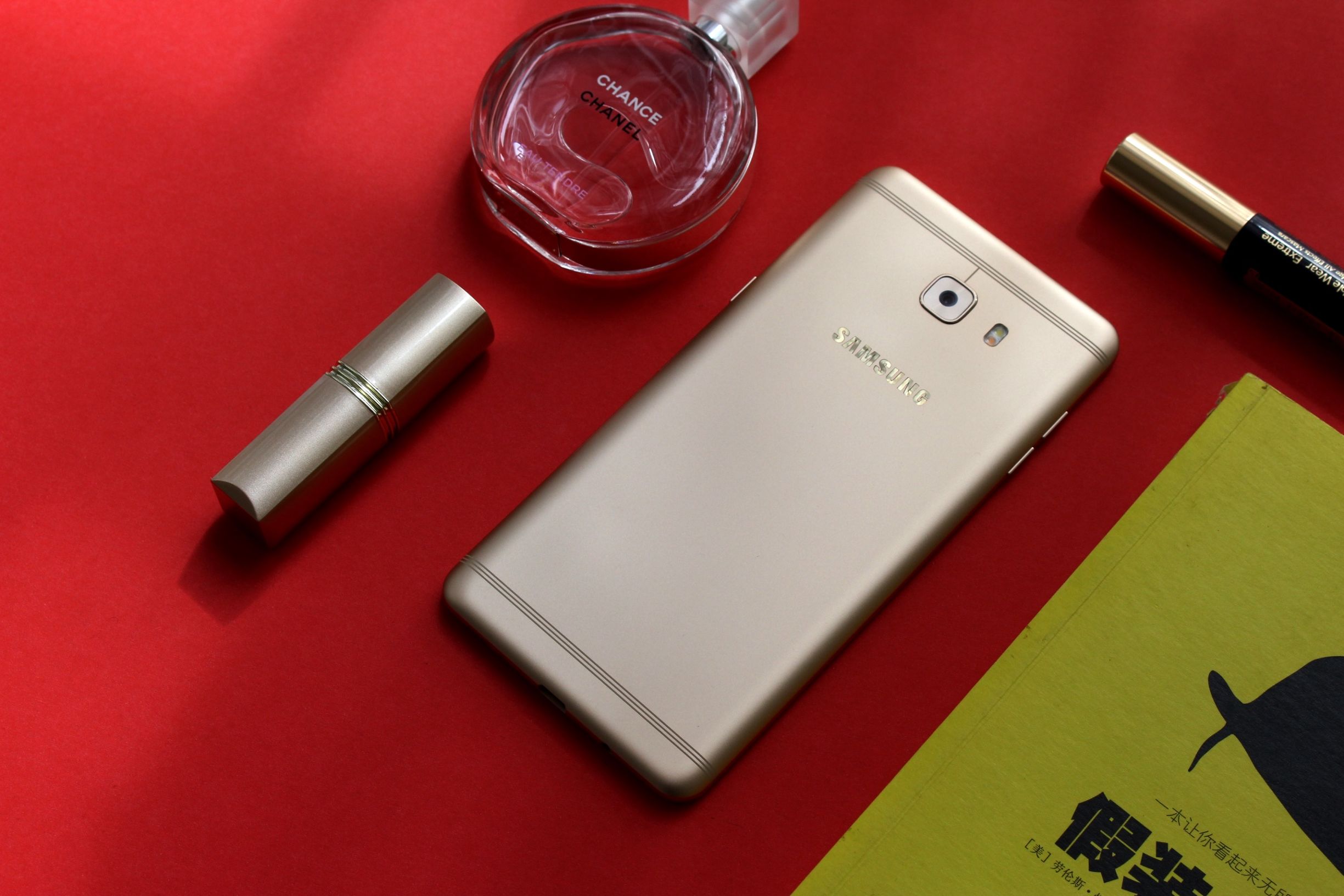 大屏续航高拍照好,三星galaxyc9pro现在还能用吗