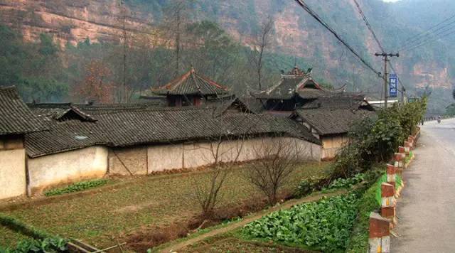 成都周末耍一耍视频,成都周边古镇一日游2022春节