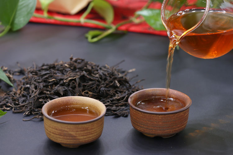 红金福易武正山普洱茶价格,易武正山普洱茶价格与特点