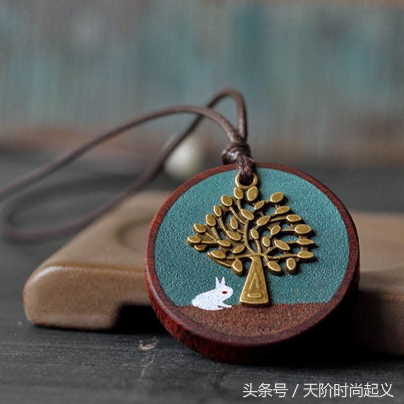 沉闷的冬天需要亮色点缀,冬天怎么能少了一件毛衣呢