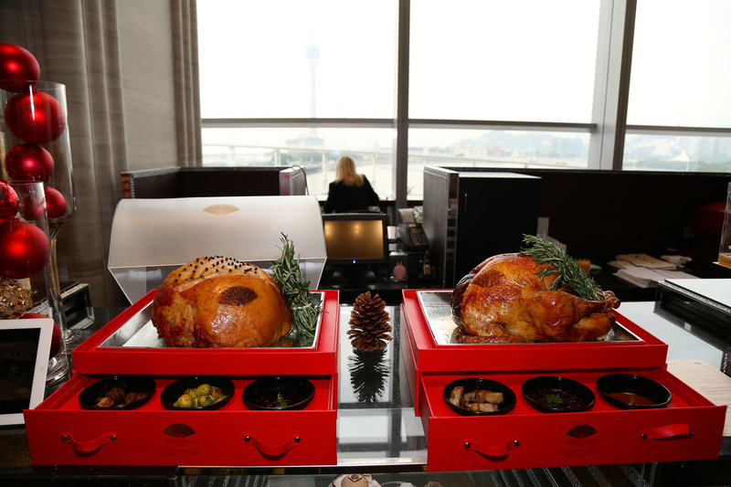 澳门旅游塔蹦极吃东西 (澳门旅游塔笨猪跳)