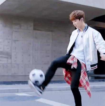 鹿晗是巨星吗,鹿晗不是男人