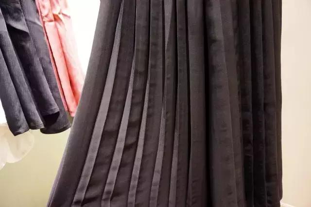 它帮你集齐快消品牌，一伙打折让你365天穿衣不重样