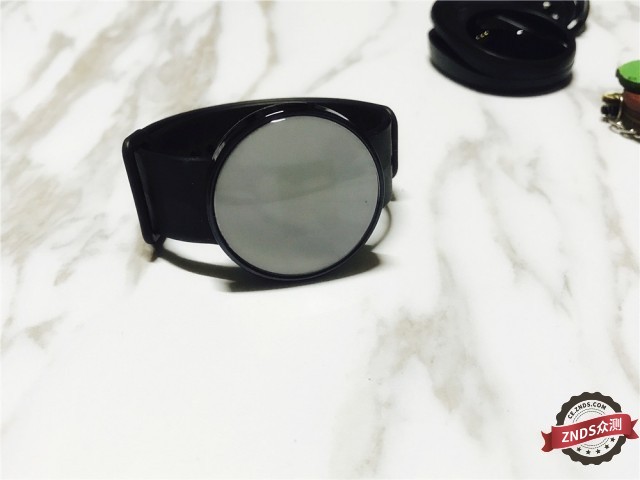 【ZNDS众测】当智能与生活共存--刷刷手环