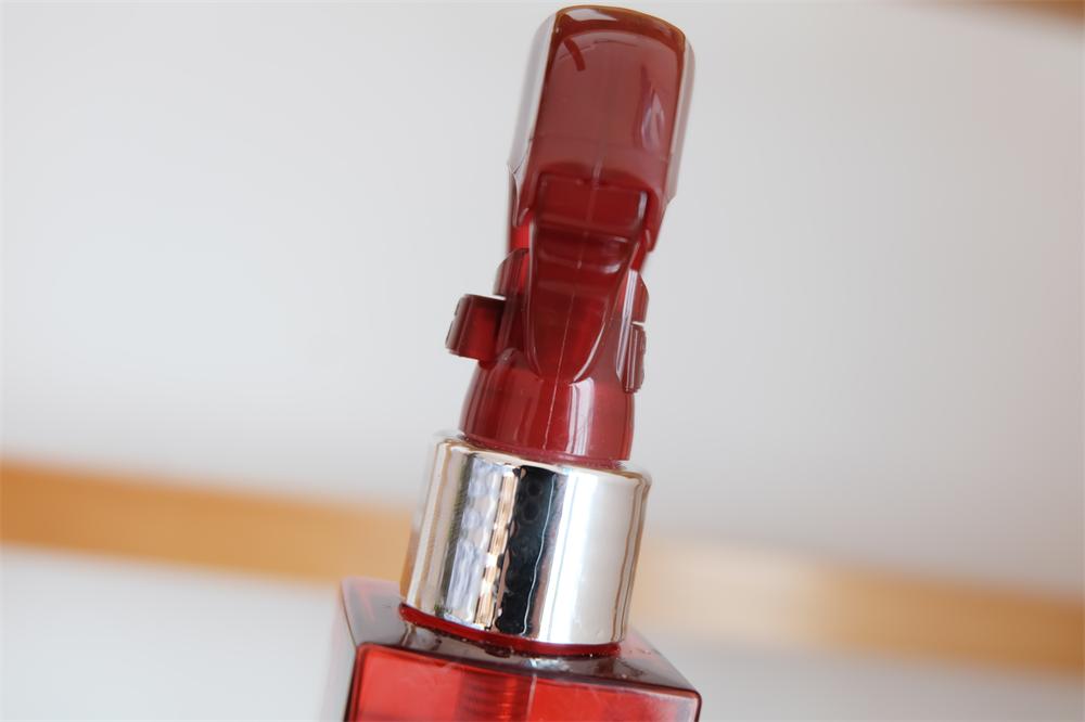 沙宣焕采醒肤精华水,沙宣蓬蓬水与醒发精华水