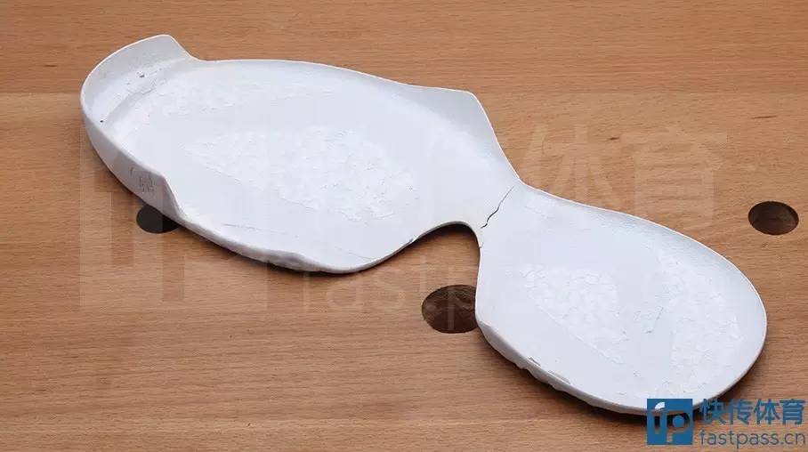 哈登hardenvol.1,哈登4卡脚