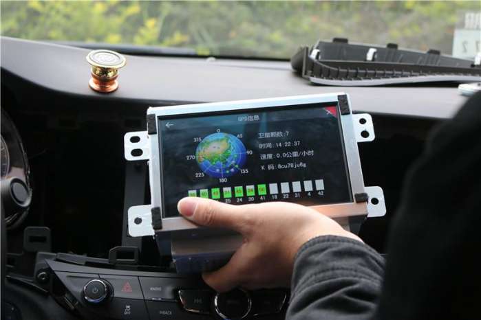 英朗装畅影CE导航模块加倒车后视，科技无处不在