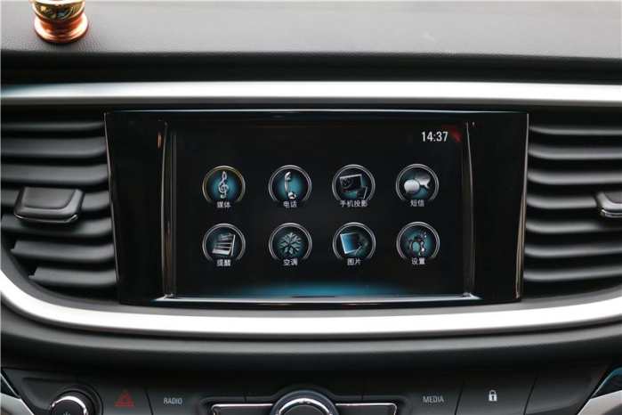 英朗装畅影CE导航模块加倒车后视，科技无处不在