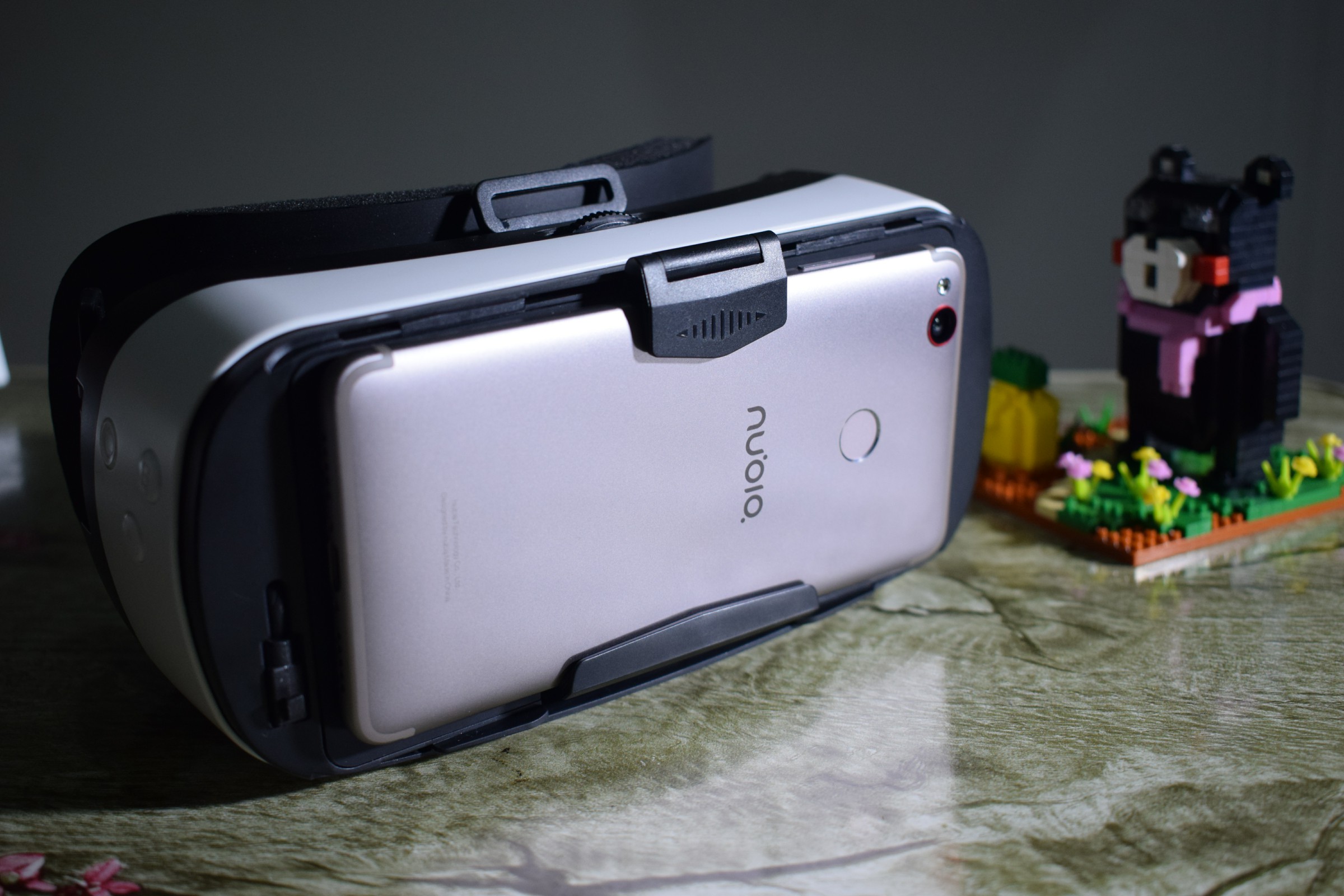 几百块钱的vr眼镜带手柄开箱,28元能买一台vr眼镜吗