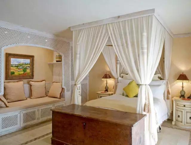 床幔的秘密,床帘里面的秘密