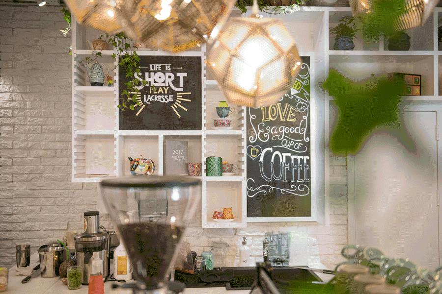 这期新店合集有家店，挤爆滨江，姑娘们一次撸200串都不过瘾！