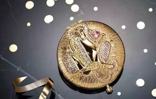 闪瞎眼+尴尬症?!2017年拜托大牌们放过这只*吧鸡**!